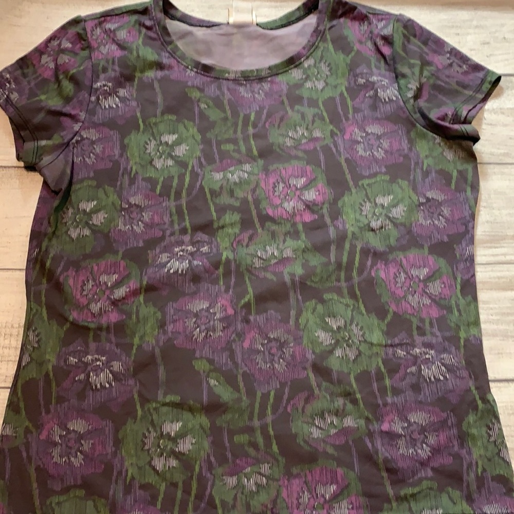 Covington purple & green top size medium
